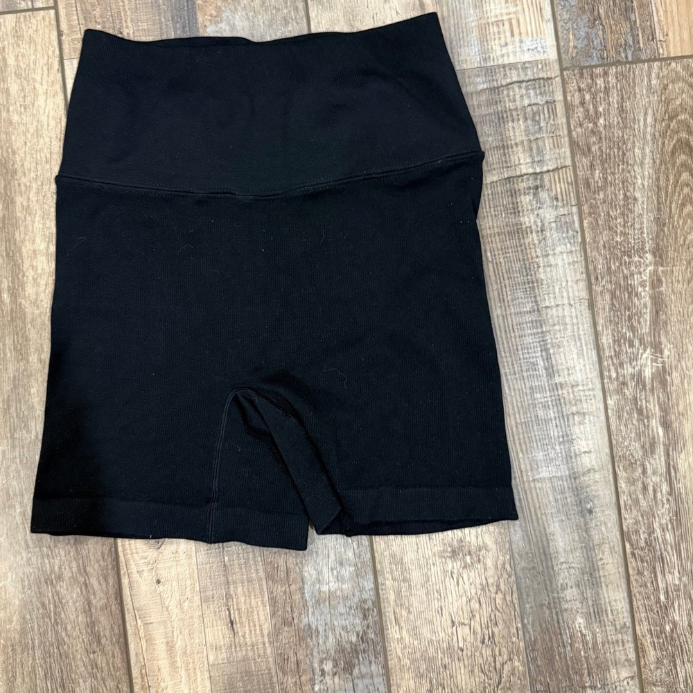 Tribe Kelley Womens Black Seamless High Waisted Biker Shorts Size Small Made USA